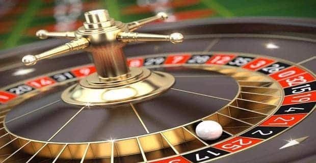Kartu pilihan fitur axis138 di layar gelap